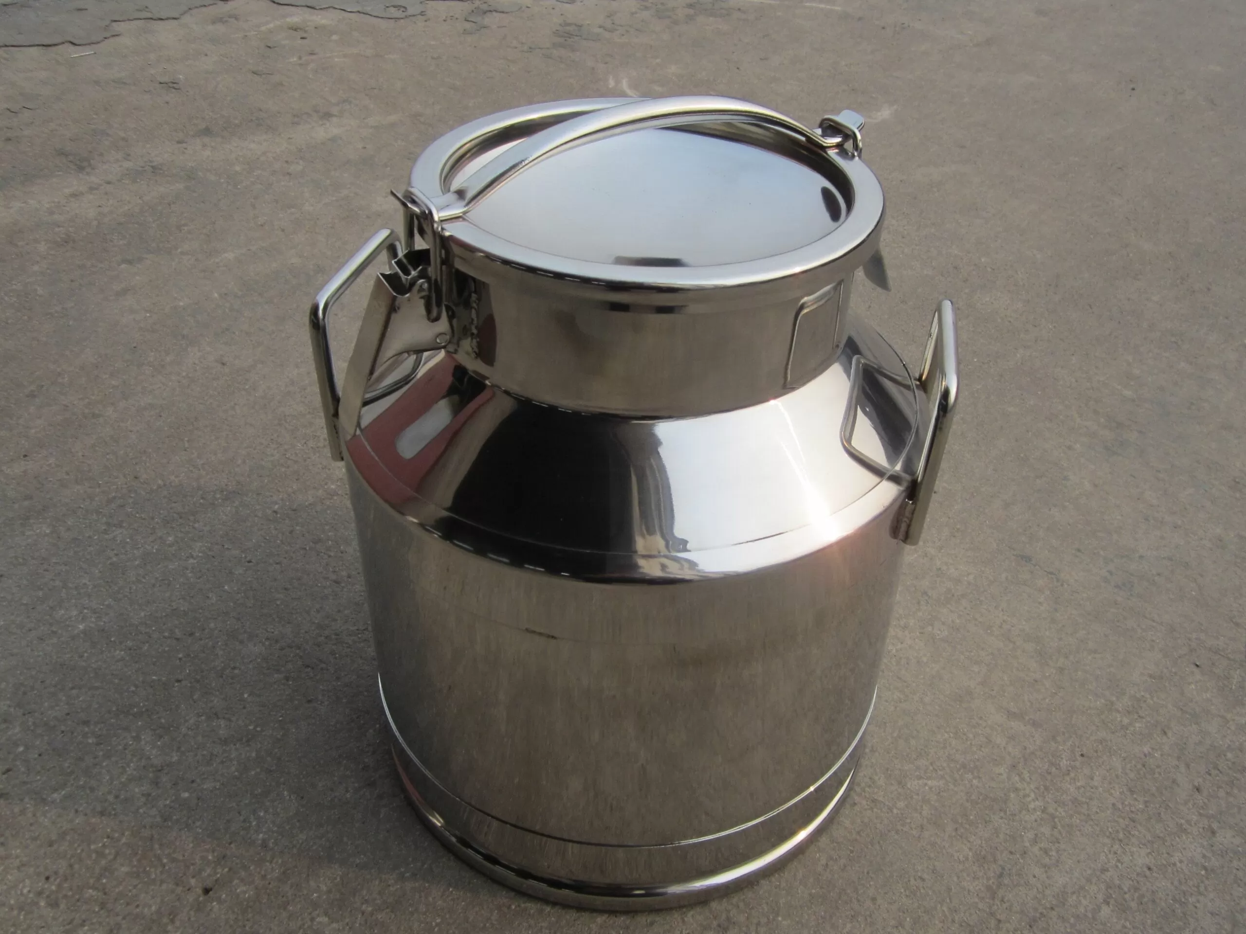 Бідон нержавіючий 25 л W-027-02